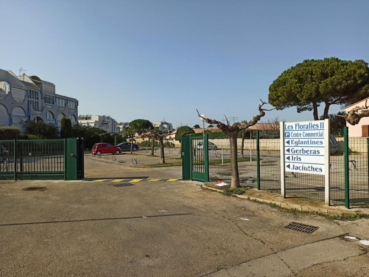 Studio avec Piscine - Proche mer - 27m2 Le Grau-du-Roi Extérieur photo